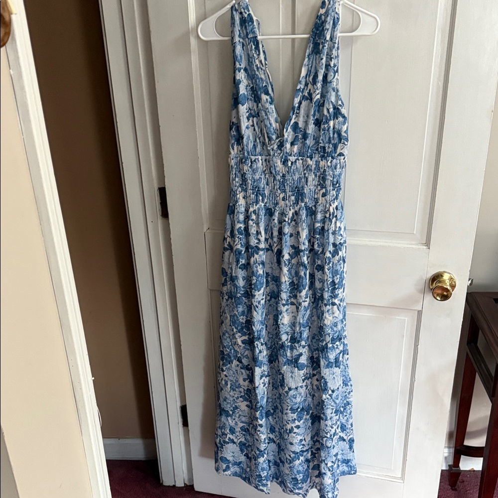 Abercrombie & Fitch Floral Blue and White Maxi Dress